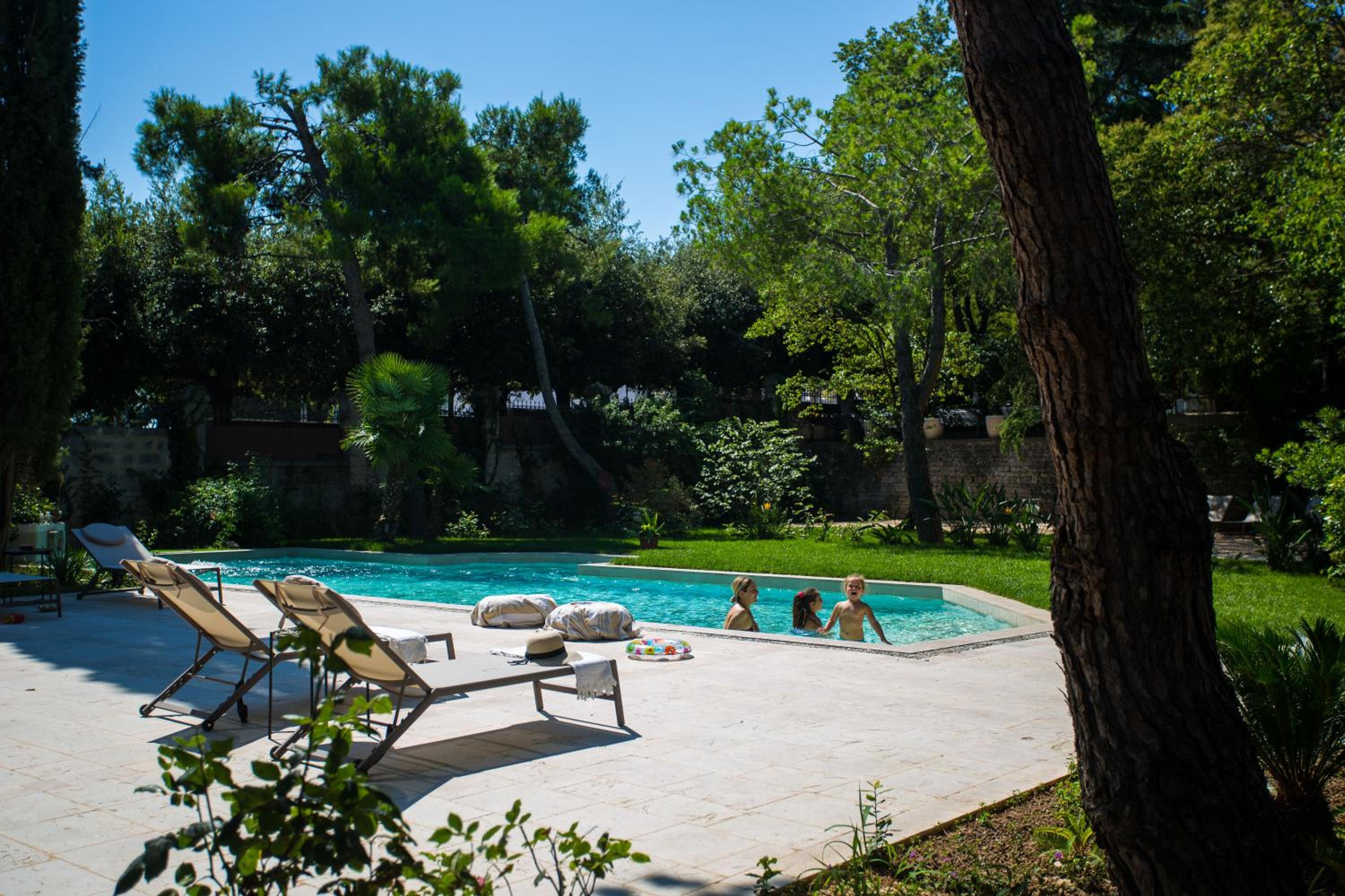 Villa Rosa Resort