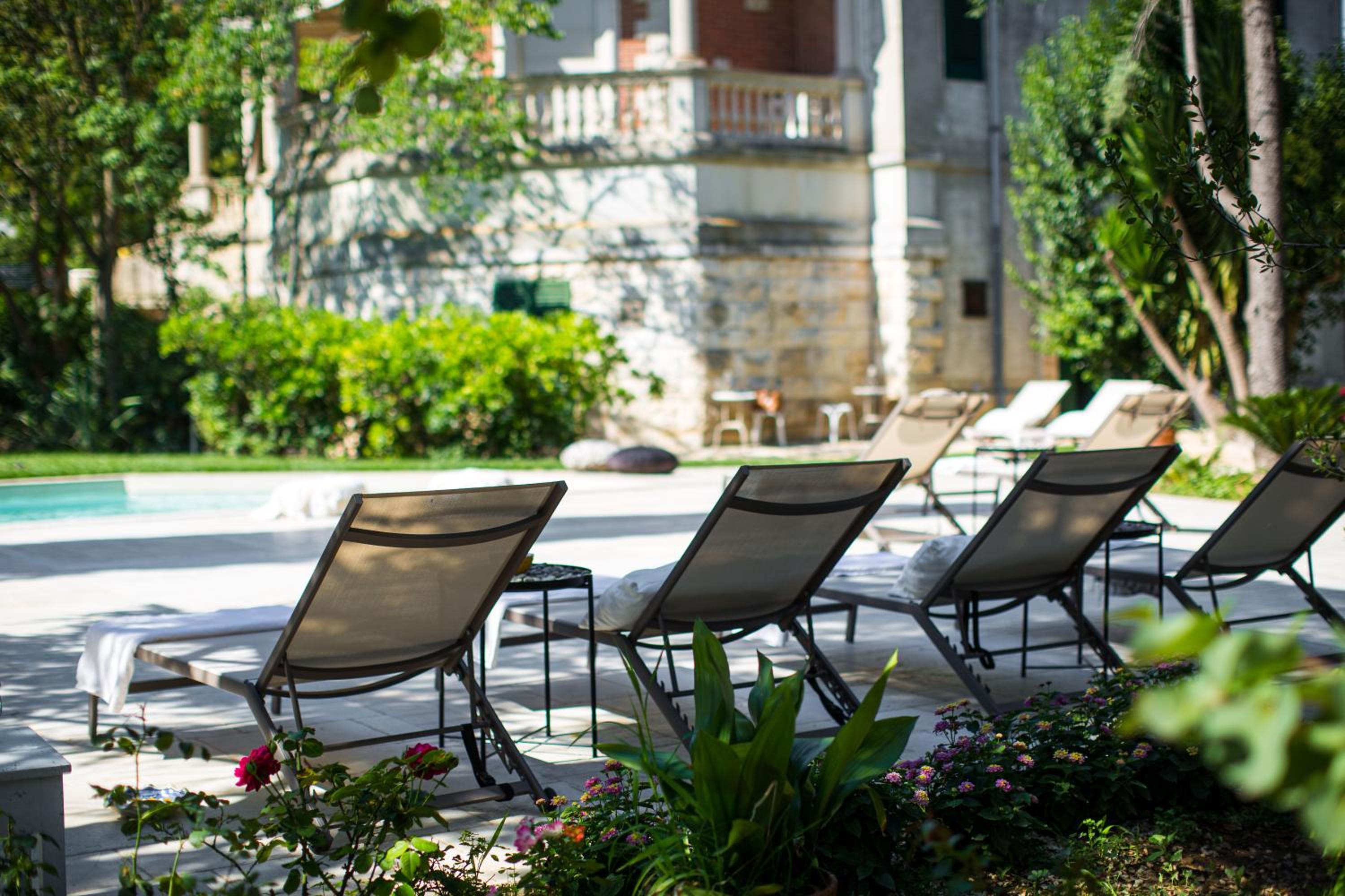 Villa Rosa Resort