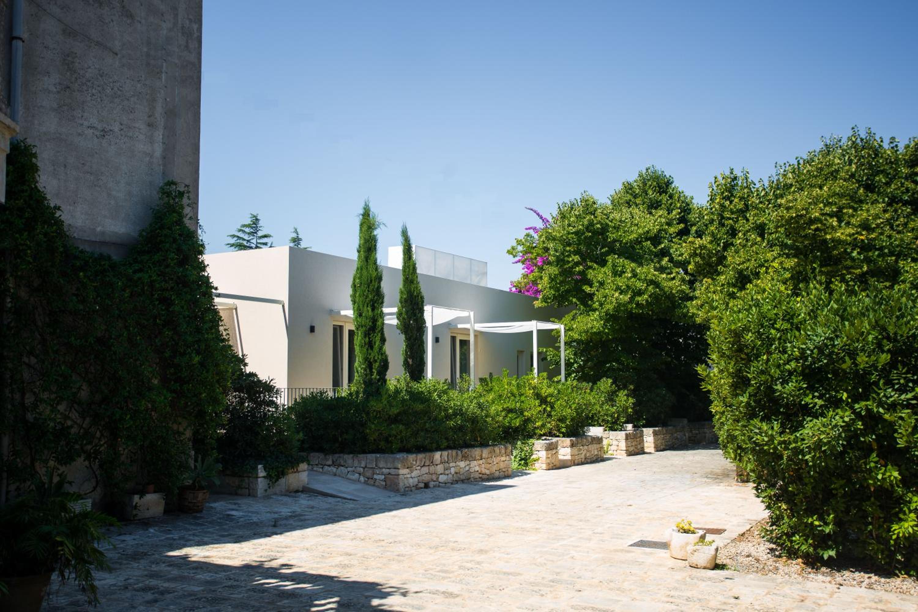 Villa Rosa Resort